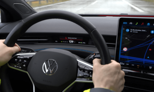 O hrozícím nebezpečí na dálnici vás informuje samo auto. Česko zavádí chytré dálnice O hrozícím nebezpečí na dálnici vás informuje samo auto. Česko zavádí chytré dálnice