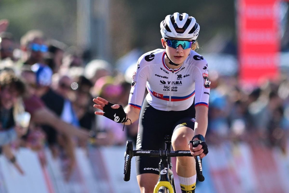Miláno – San Remo: Chladoňová dlho držala krok s elitou. Kontakt stratila v kľúčovom stúpaní