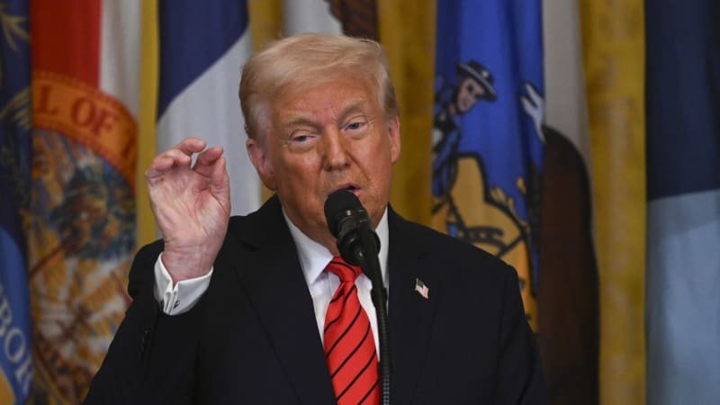 Evropská pomsta Trumpovi se odkládá: Cla zasáhnou bourbon i vejce. Seznam se musí doladit Evropská pomsta Trumpovi se odkládá: Cla zasáhnou bourbon i vejce. Seznam se musí doladit