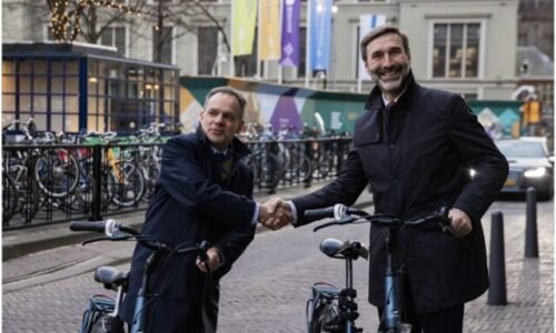 Blanár rokoval s holandským ministrom zahraničia o nových investíciách, na stretnutie sa doviezli bicyklami – FOTO 