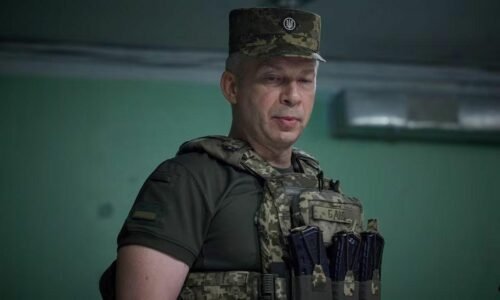 Ukrajinské vojská sa v ruskej Kurskej oblasti miestami sťahujú, pripustil Syrskyj