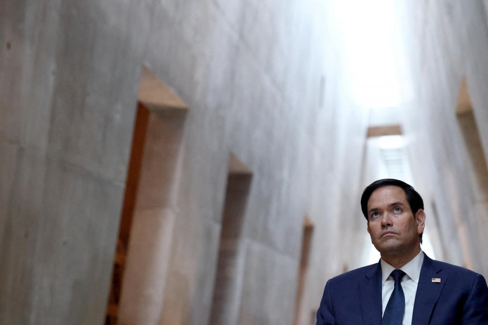 Priame rozhovory vyslanca USA s Hamasom zatiaľ nepriniesli ovocie, potvrdil Rubio