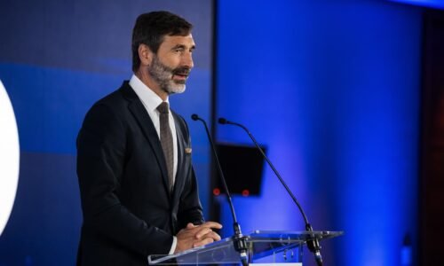 Ak USA zavedú nové clá na dovoz áut, značne to ovplyvní aj Slovensko, povedal Blanár v Holandsku
