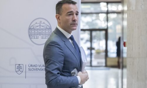 Drucker oznámil, že rezort školstva uvažuje o zmene záverečných prác Drucker oznámil, že rezort školstva uvažuje o zmene záverečných prác