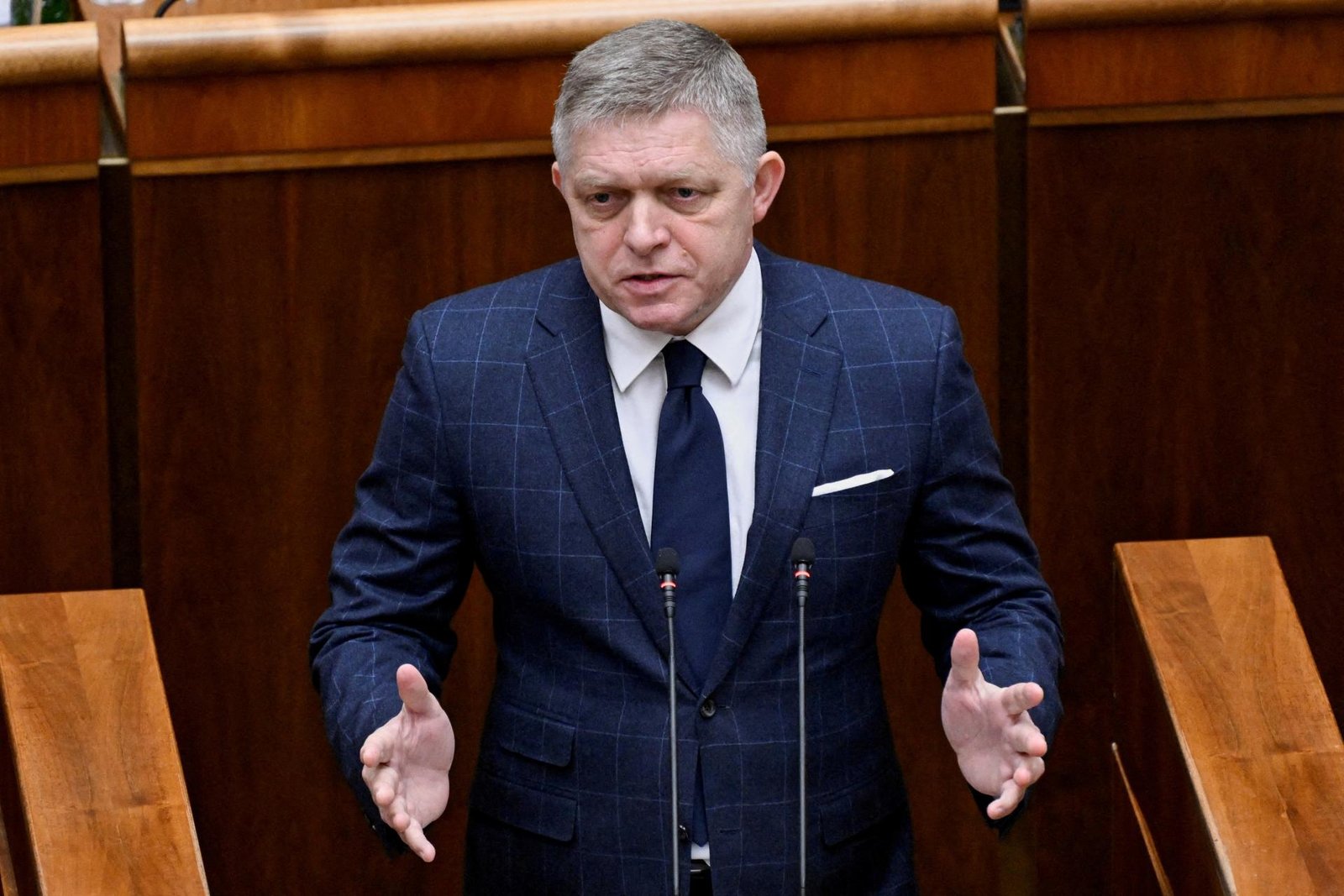 Fico: Predčasných volieb sa nebojím. Budú len vtedy, keď Smer povie, že ich chce Fico: Predčasných volieb sa nebojím. Budú len vtedy, keď Smer povie, že ich chce