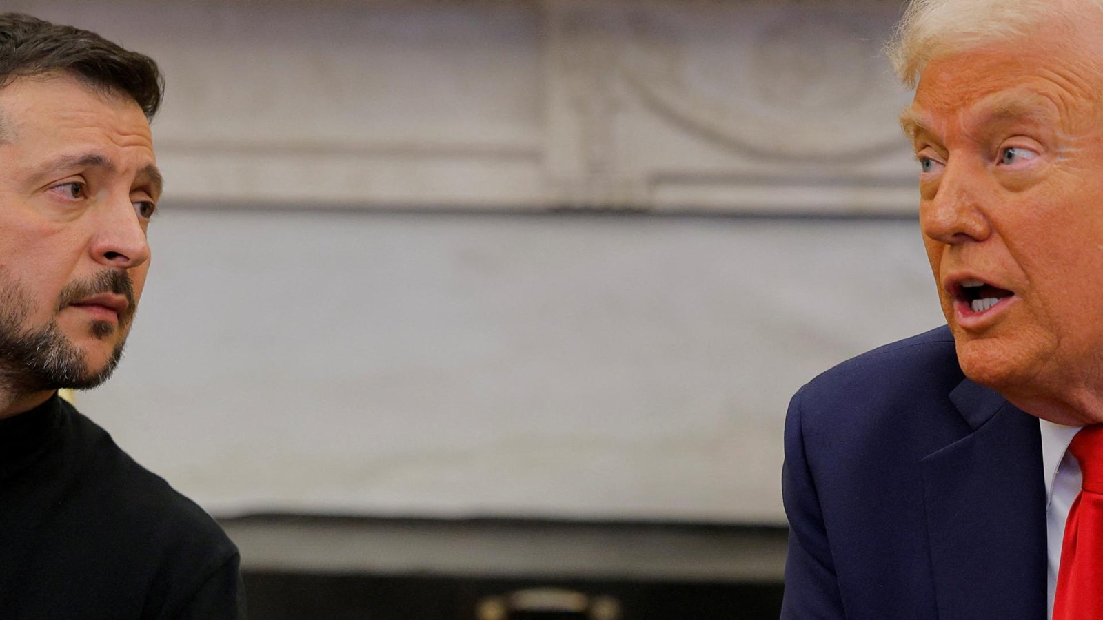Trump nariadil prerušiť americkú vojenskú pomoc Ukrajine Trump nariadil prerušiť americkú vojenskú pomoc Ukrajine