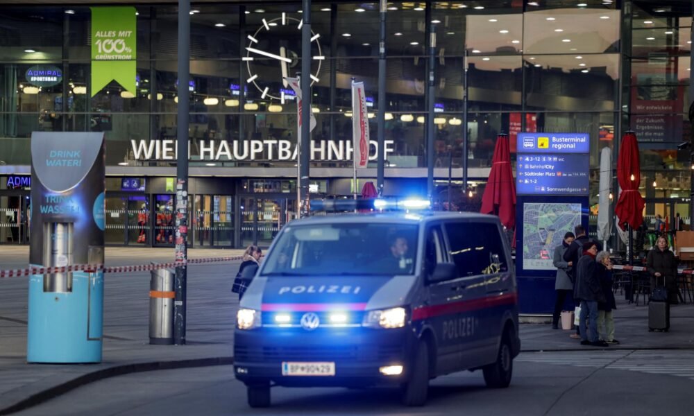 Rakúska polícia udrela proti skupine, ktorá okrádala a zneužívala homosexuálov. Medzi zadržanými je aj Slovák