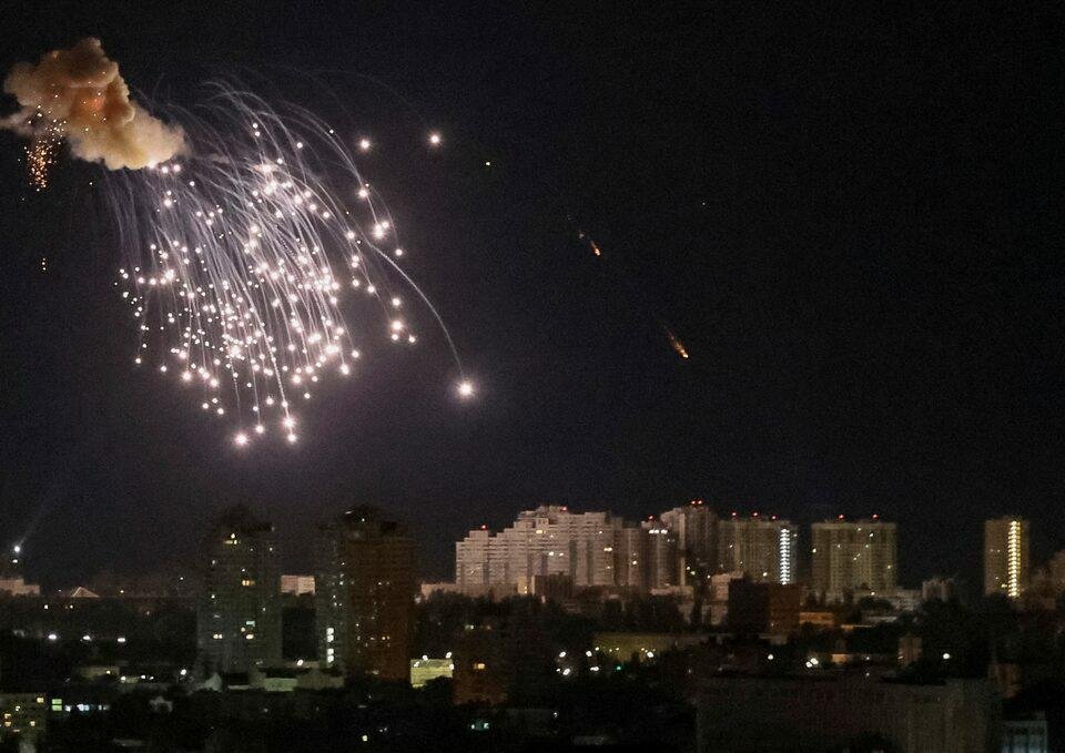 Rusko spustilo dronový útok na Kyjev, protivzdušná obrana je v pohotovosti Rusko spustilo dronový útok na Kyjev, protivzdušná obrana je v pohotovosti