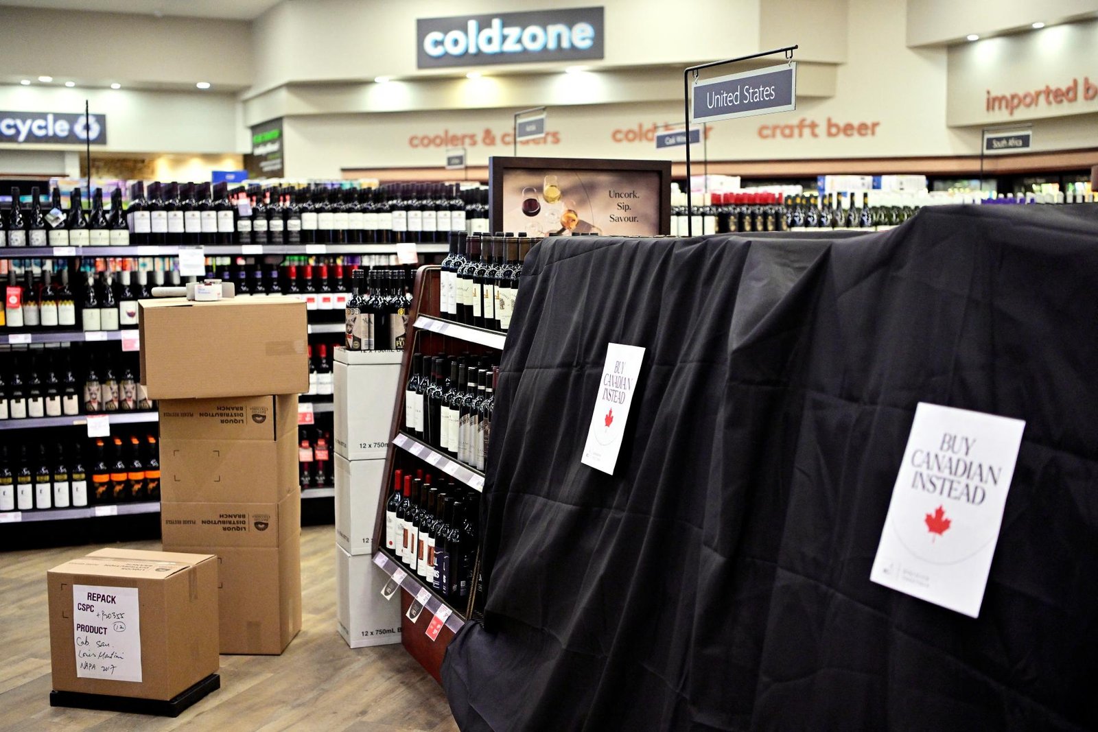 Obchodná vojna dopadá na amerických výrobcov alkoholu, Kanada z vývoja naopak ťaží Obchodná vojna dopadá na amerických výrobcov alkoholu, Kanada z vývoja naopak ťaží