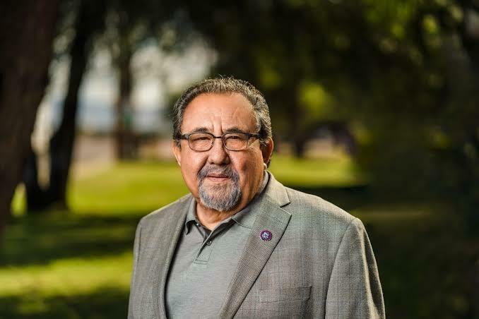 Vo veku 77 rokov zomrel americký demokratický kongresman Raúl Grijalva