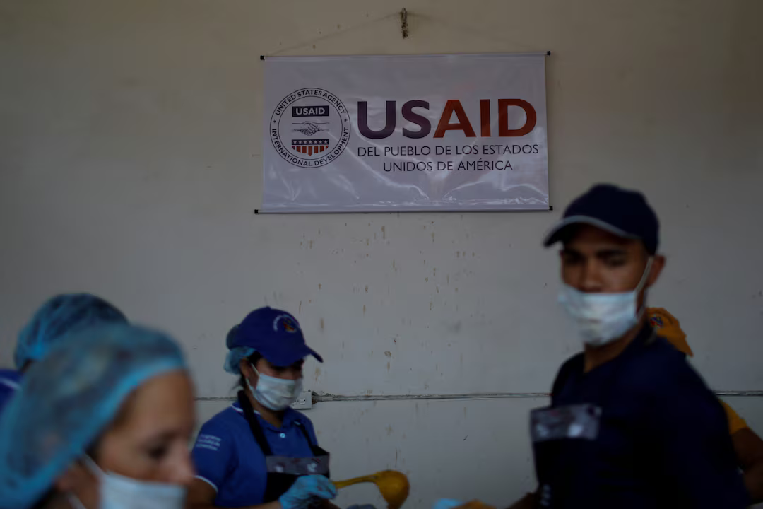 Odborníci na HIV vyzvali Trumpa, aby ukončil škrty v humanitárnej pomoci. Hrozia milióny úmrtí, varujú Odborníci na HIV vyzvali Trumpa, aby ukončil škrty v humanitárnej pomoci. Hrozia milióny úmrtí, varujú