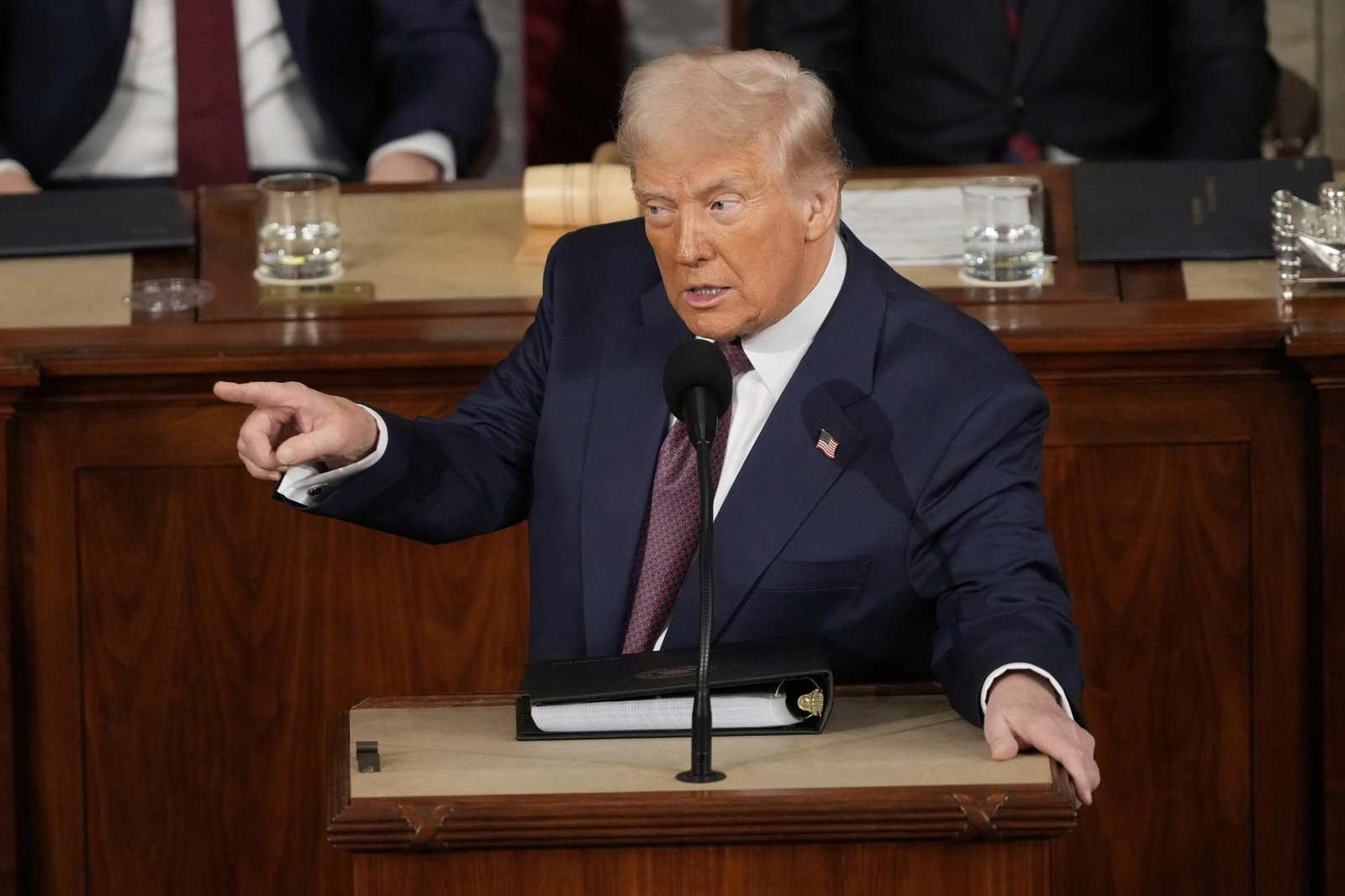 Ryžuje skutočne Brusel na obchode s USA? Návod, ako zatočiť s Trumpovými clami, ukázali Kanaďania Ryžuje skutočne Brusel na obchode s USA? Návod, ako zatočiť s Trumpovými clami, ukázali Kanaďania