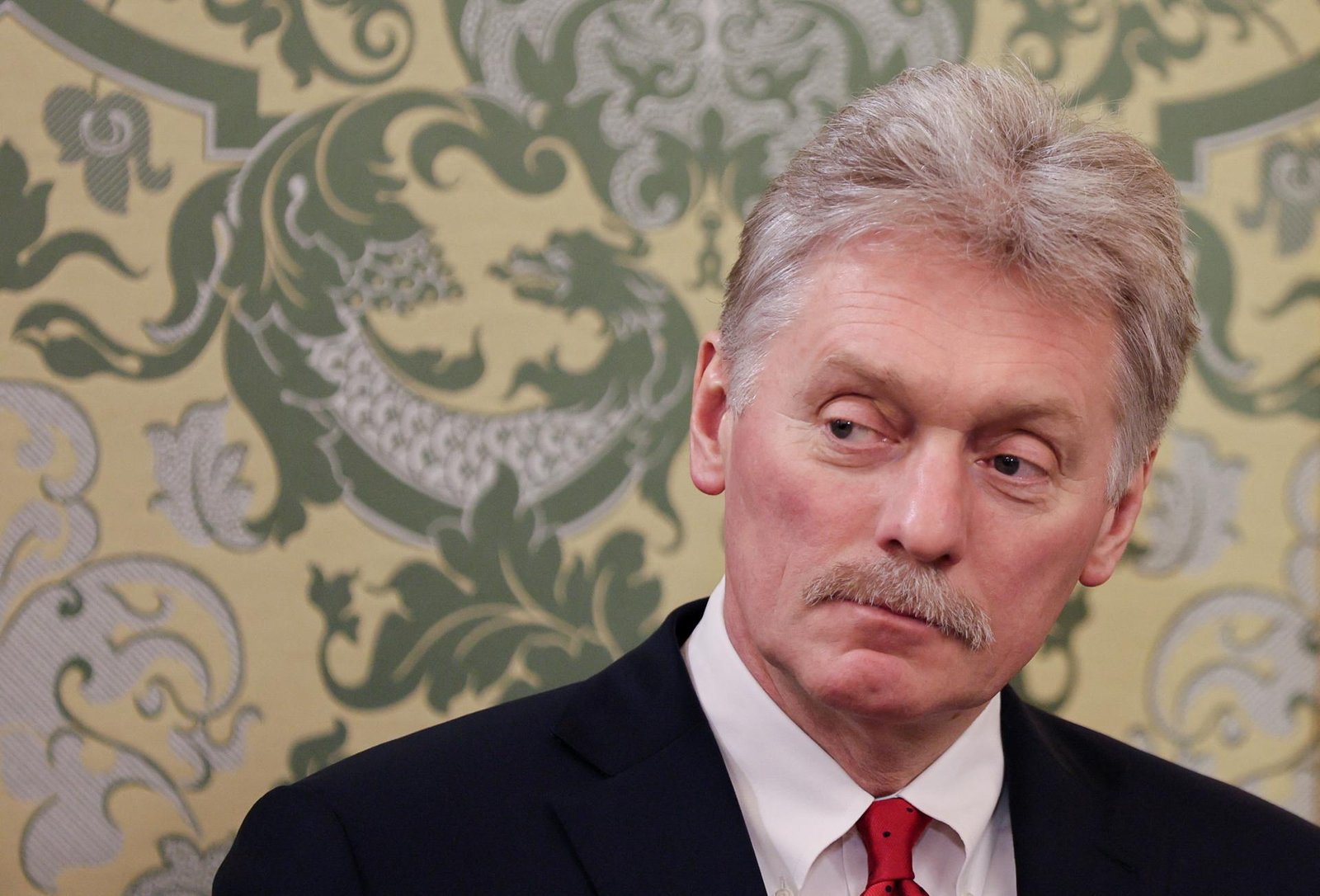 Telefonát Trumpa a Putina skončil, oznámil hovorca Kremľa Peskov. Trval približne hodinu a pol Telefonát Trumpa a Putina skončil, oznámil hovorca Kremľa Peskov. Trval približne hodinu a pol