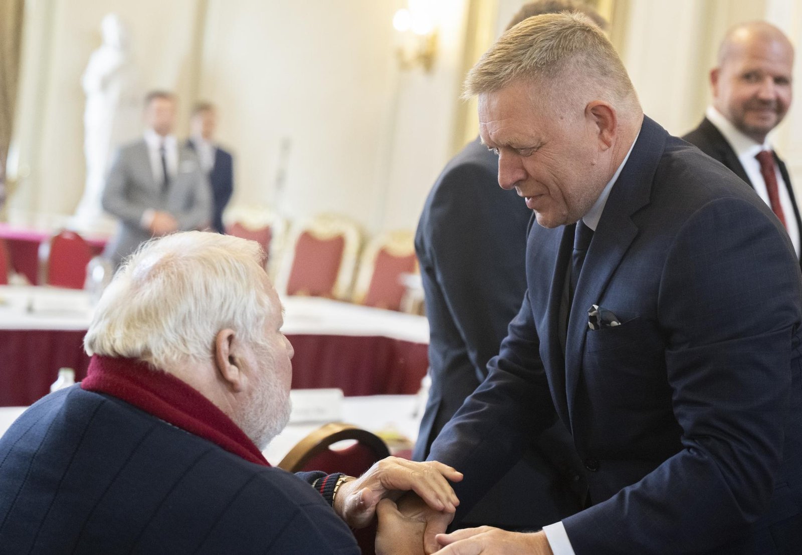 Fico mieri do Bruselu prerokovať plán na pomoc priemyslu. Bez reformy trhu skončíme opäť v strate, tvrdí Soták