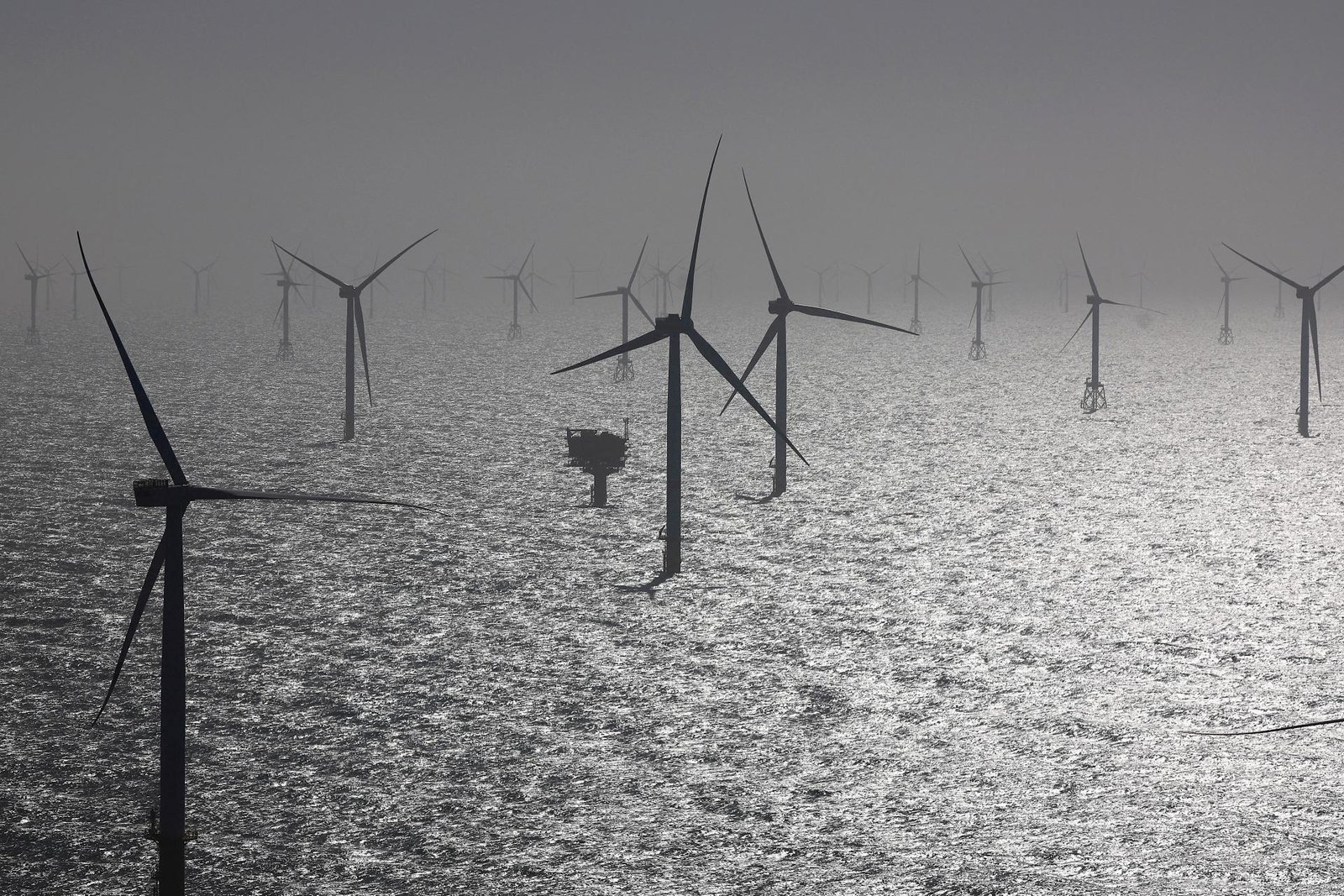 Nemecká RWE kvôli neistote okolo obnoviteľných zdrojov zníži investície, má nižší zisk Nemecká RWE kvôli neistote okolo obnoviteľných zdrojov zníži investície, má nižší zisk