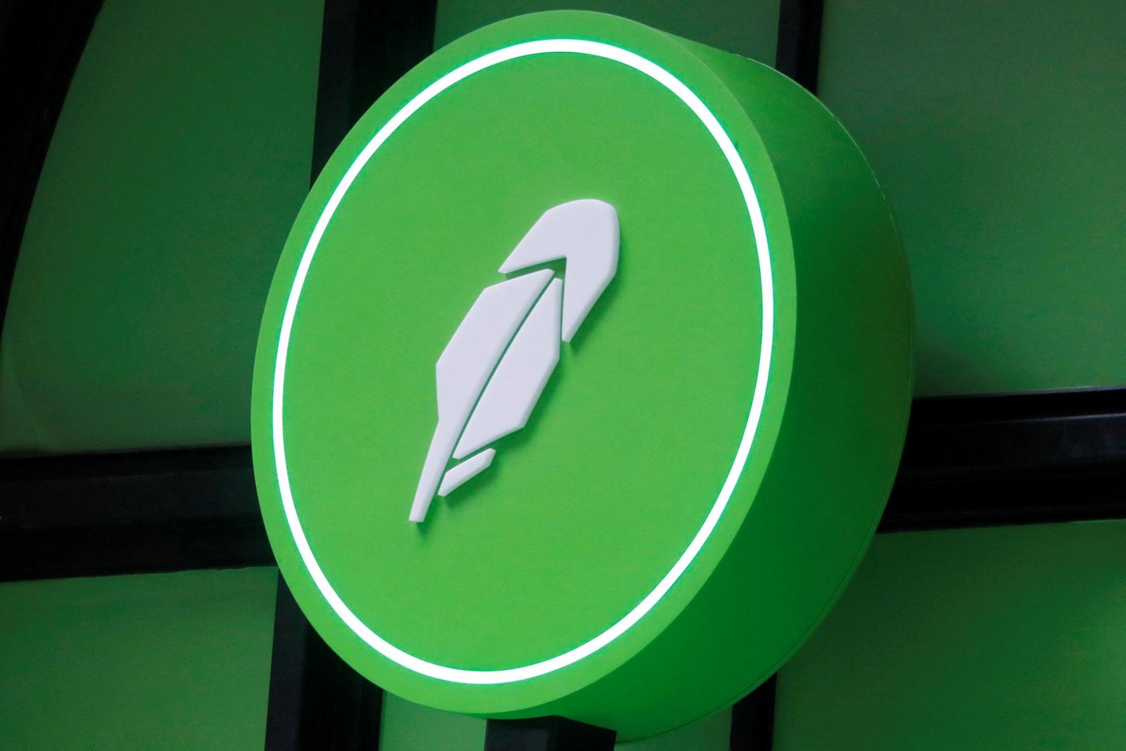 Prináša Robinhood hazard či investovanie? Prináša Robinhood hazard či investovanie?