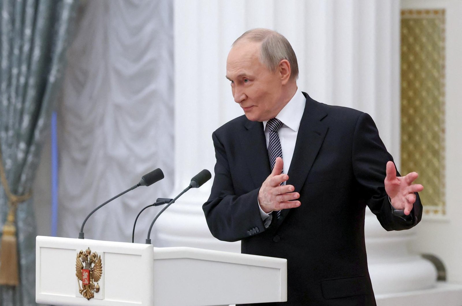 Rusko udelilo viacročné tresty vyše dvadsiatim zajatým Ukrajincom. Medzi nimi sú aj členovia pluku Azov Rusko udelilo viacročné tresty vyše dvadsiatim zajatým Ukrajincom. Medzi nimi sú aj členovia pluku Azov