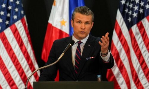 Americký minister obrany Hegseth údajne bral manželku na stretnutia so zahraničnými predstaviteľmi