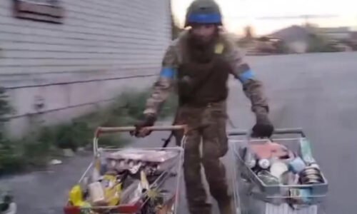 Neorganizovaný útek na „výhodné obranné línie“ – ukrajinské sily sa masovo sťahujú z Kurskej oblasti