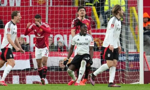 Futbalista Fulhamu sa po pohárovom zápase na Old Trafford stal obeťou rasistických útokov