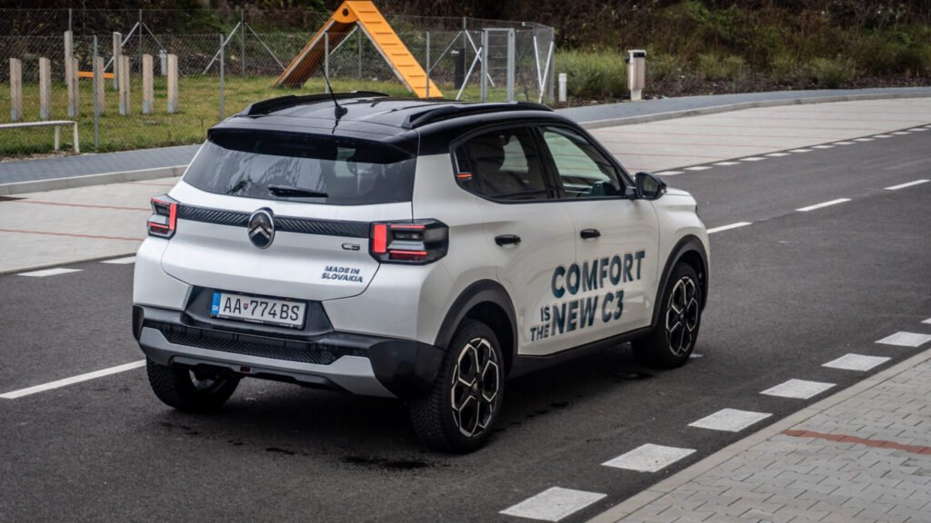 TEST Citroën C3: Nová generácia zmenila celé auto TEST Citroën C3: Nová generácia zmenila celé auto
