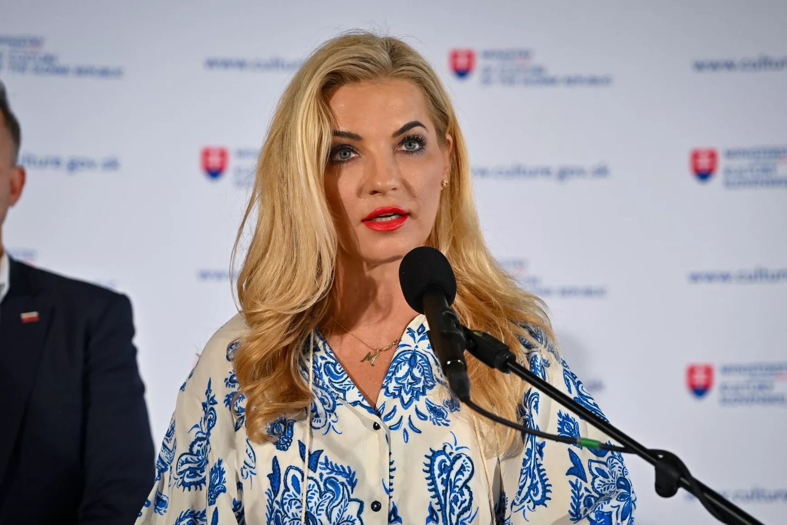Martina Šimkovičová Ministerstvo kultúry SR: Fond na podporu umenia je funkčný, výzvy pokračujú, slovenská kultúra nie je ohrozená