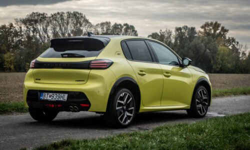 TEST Peugeot 208: Hybridné žihadlo