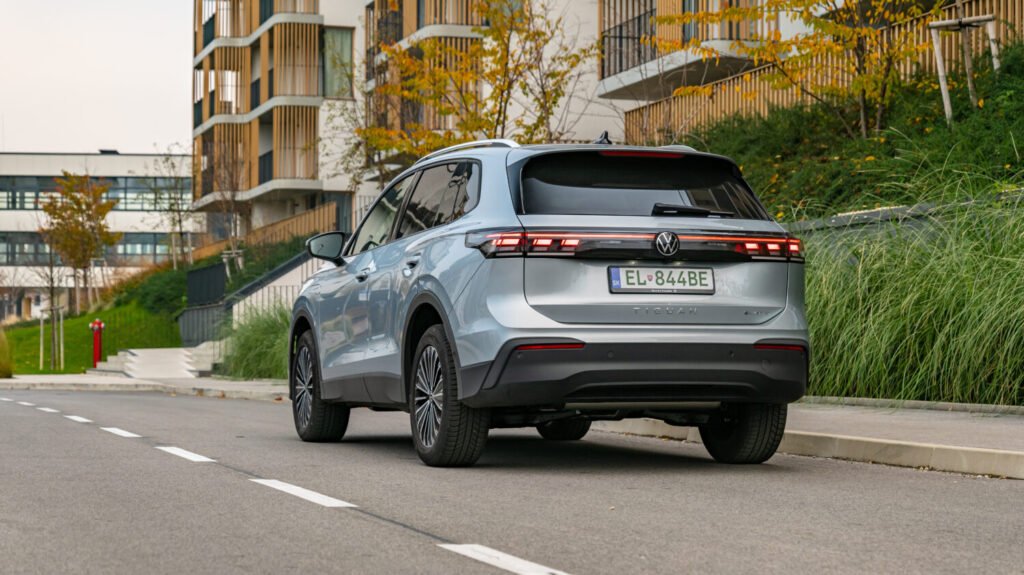 TEST Volkswagen Tiguan eHybrid: S novým pohonom posúva limity TEST Volkswagen Tiguan eHybrid: S novým pohonom posúva limity