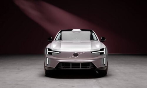 Volvo ES90 – tri mozgy, tri verzie, technologický pokrok