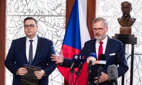 Honzo, vítej v týmu, řekl Lipavskému Fiala. Bartoš s Hřibem věští sloučení TOP 09 a ODS