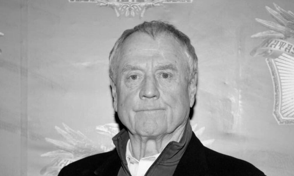 Zemřel herec z ikonické scény ve filmu Základní instinkt. Zářil i v detektivních seriálech Zemřel herec z ikonické scény ve filmu Základní instinkt. Zářil i v detektivních seriálech