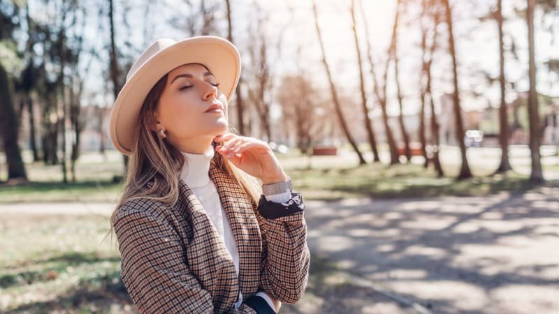 Sledujte RADAR: Zima předává žezlo jaru. Teploty vystřelí nad 15 °C, rána ale zůstanou mrazivá