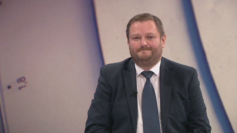Bartoň: Český průmysl může na vyzbrojování Evropy vydělat. Státní dluh to vydrží Bartoň: Český průmysl může na vyzbrojování Evropy vydělat. Státní dluh to vydrží