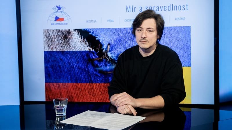 Krach dohody se Stačilo! je velké selhání, říká Stropnický. Mluví o zániku SOCDEM Krach dohody se Stačilo! je velké selhání, říká Stropnický. Mluví o zániku SOCDEM