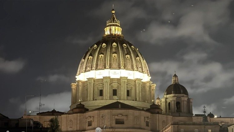 Kupola Baziliky sv. Petra má nové osvetlenie