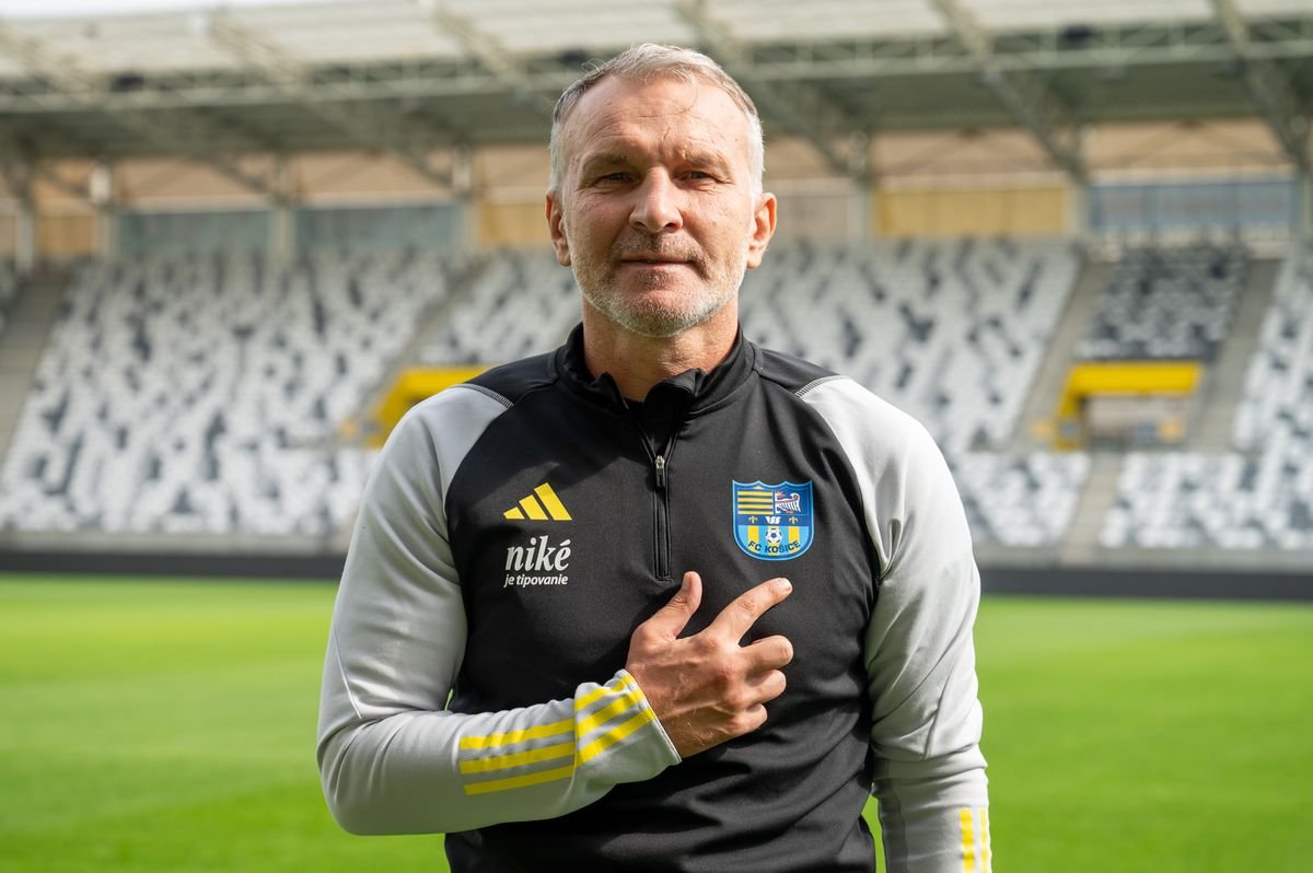 Košice ocenili prácu Romana Skuhravého. Za skupinu o titul ho odmenili novou zmluvou
