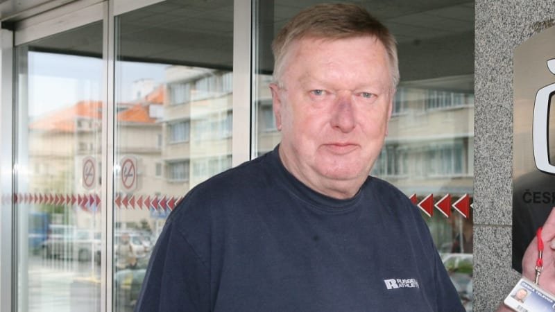 Nedožité osmdesátiny Miloše Frýby. Před smrtí přišel o sametový hlas a nevycházel z domu