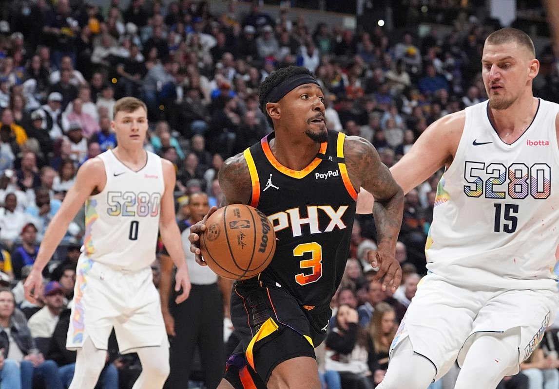 NBA: Cleveland sa stal prvým istým účastníkom play-off. Jokič s neuveriteľným výkonom