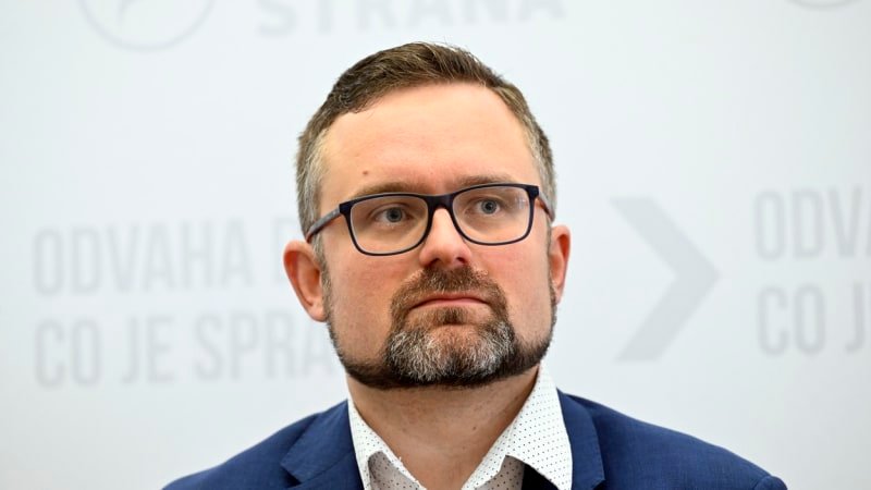 Hřib je hrobař českých Pirátů, míní Peksa. Promluvil o diktátu z Prahy i životní chybě Bartoše Hřib je hrobař českých Pirátů, míní Peksa. Promluvil o diktátu z Prahy i životní chybě Bartoše