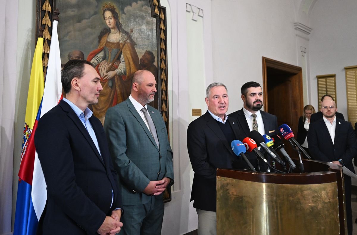 MS v hokeji 2029 na Slovensku? Prišli čelní predstavitelia IIHF. Ako prvé navštívili Košice MS v hokeji 2029 na Slovensku? Prišli čelní predstavitelia IIHF. Ako prvé navštívili Košice
