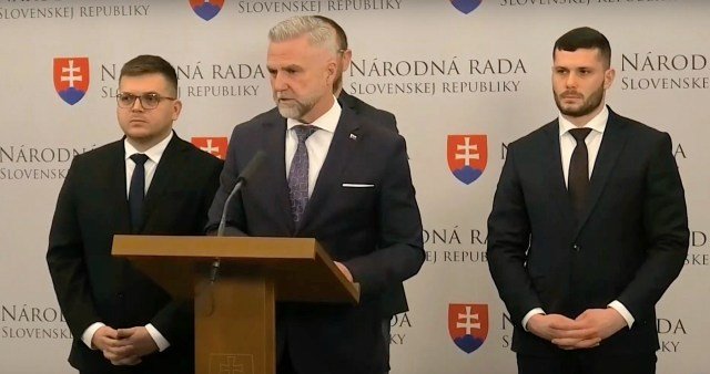 Tibor Gašpar o militantnej vojnychtivej malej skupine vojnových štváčov Tibor Gašpar o militantnej vojnychtivej malej skupine vojnových štváčov
