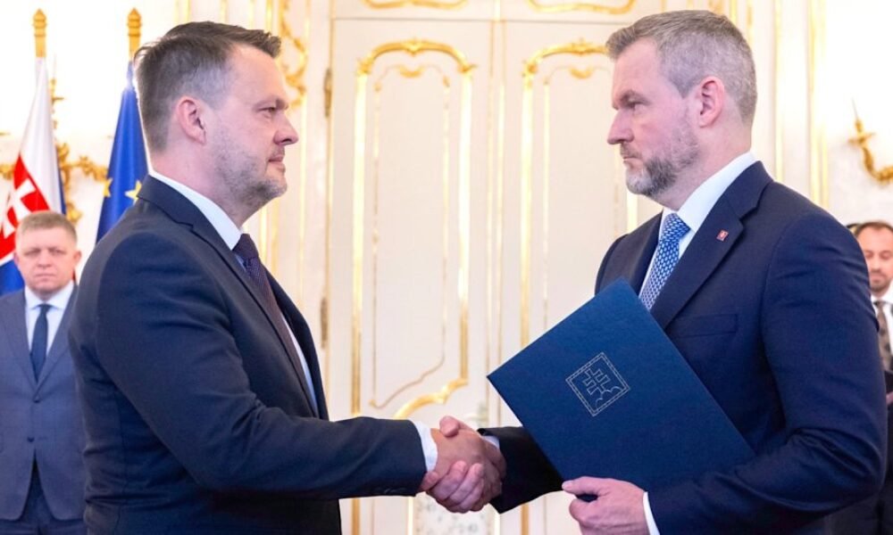 VIDEO: Vydierač a ortodoxný prívrženec banderovského režimu v Kyjeve Samuel “Sláva Ukrajine” Migaľ sa stal ministrom vo Ficovej vláde.