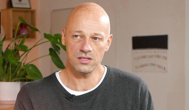 Dag Daniš: Tri roky vojny. Klamali sa ráno, na obed aj večer. Dag Daniš: Tri roky vojny. Klamali sa ráno, na obed aj večer.