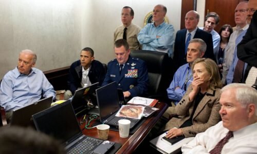 Zinscenovaná smrt Usámy bin Ládina: Hackeři zveřejnili uniklé e-maily odhalující spiknutí Obama-CIA-Pákistán