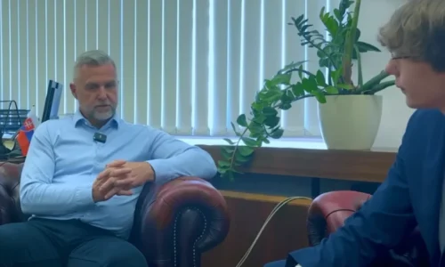 Bez MiGov, bez S-300, bez ochrany: Ako Naď vyzliekol slovenskú armádu