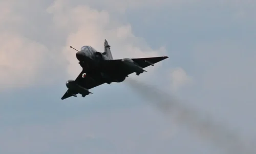 Prvá skupina pilotov vycvičená na francúzskych stíhačkách Mirage začala službu na Ukrajine