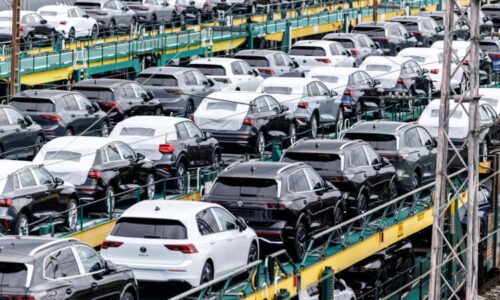 Trump vs. Slovensko. Špatná zpráva pro automotive, reagují ekonomové na cla USA Trump vs. Slovensko. Špatná zpráva pro automotive, reagují ekonomové na cla USA
