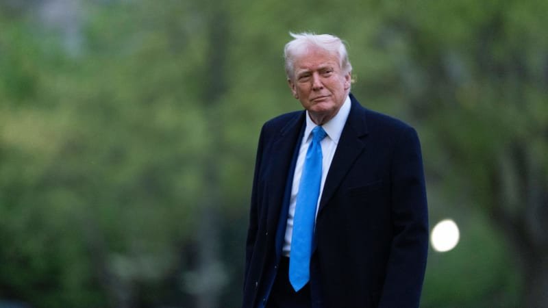 Ministr Kulhánek k Trumpovi: Je nepředvídatelný chaot. Varovali ho, že cla jsou cesta do pekel Ministr Kulhánek k Trumpovi: Je nepředvídatelný chaot. Varovali ho, že cla jsou cesta do pekel