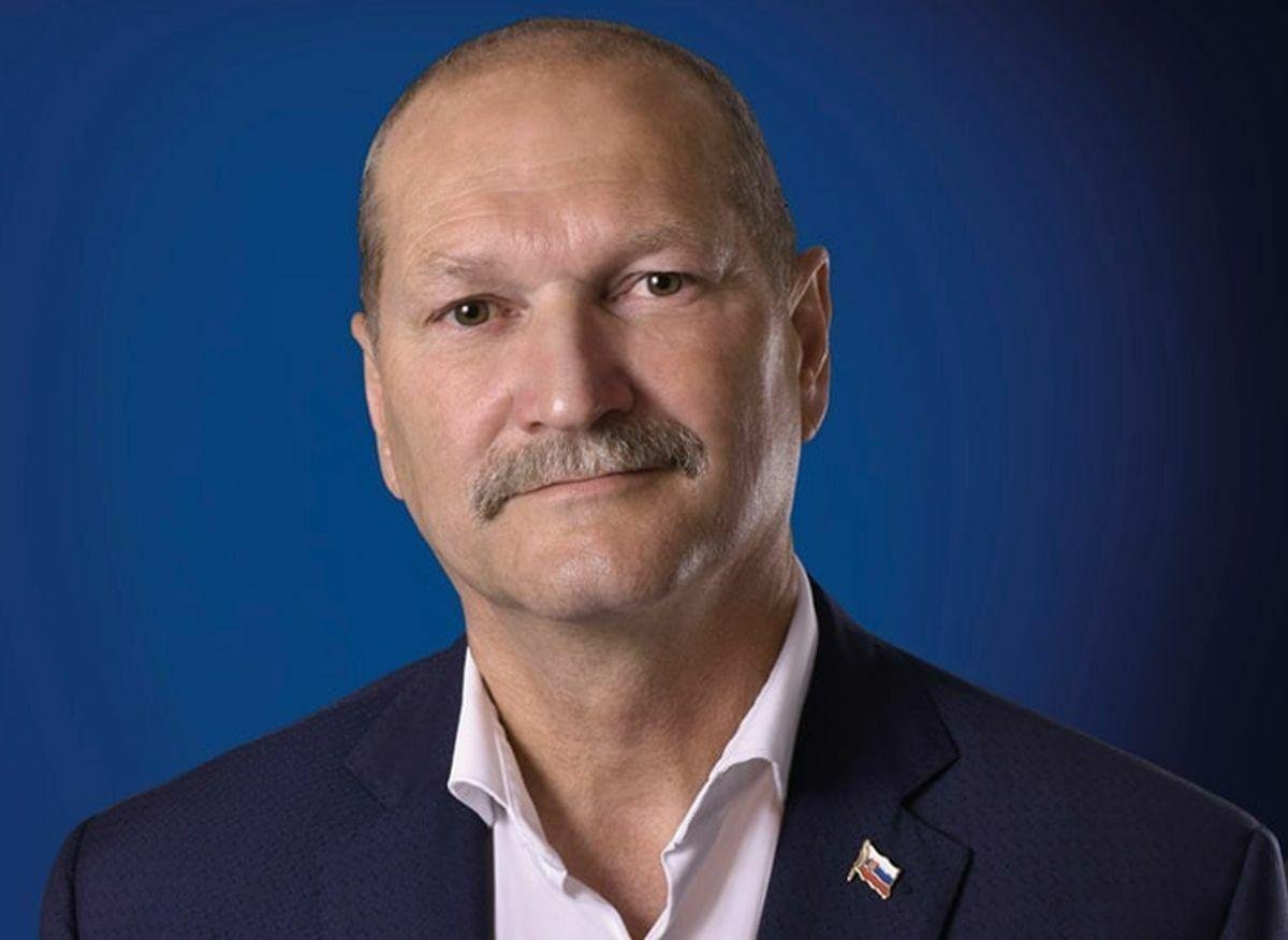 Drucker chce nového štátneho tajomníka, stať sa ním má podpredseda SNS Ján Krišanda