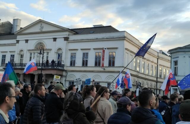 373390_protest_ke6-640x420.jpg Košičania opäť protestovali. My sme vaša nočná mora, vyhlásila slamerka – VIDEO, FOTO